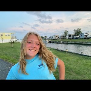 Meet your Posher, Claire